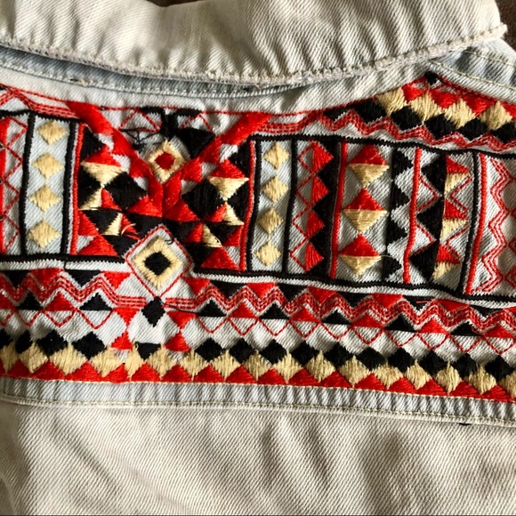 Berenice embroidered jean jacket, made in France, medium - Picture 3 of 9